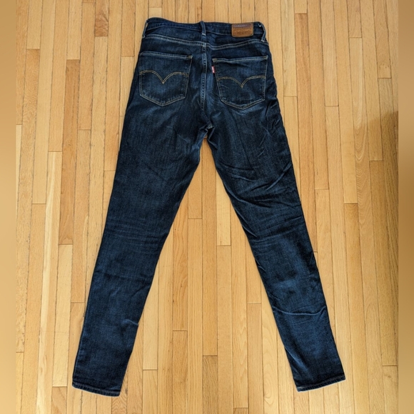 Levis 721 Shaping Skinny Jeans - Picture 4 of 8